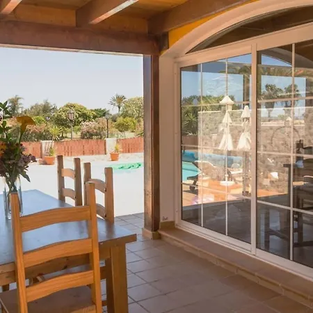 Villa Vergel With Huge Private Pool, Jacuzzi, Sauna & Bbq By Amazzzing Travel Caleta De Fuste