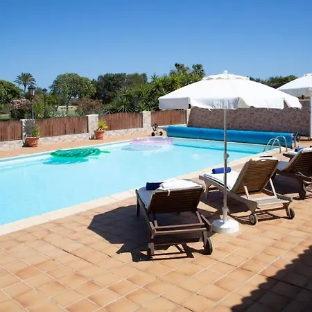 Villa Vergel With Huge Private Pool, Jacuzzi, Sauna & Bbq By Amazzzing Travel *