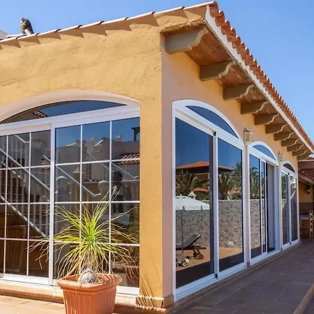 Villa Vergel With Huge Private Pool, Jacuzzi, Sauna & Bbq By Amazzzing Travel Caleta De Fuste