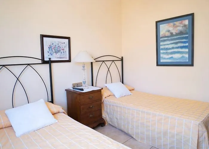 Villa Villa Vergel With Large Private Pool Jacuzzi Bbq In Frontline Caleta De Fuste Golf By Amazzzing Travel La Guirra